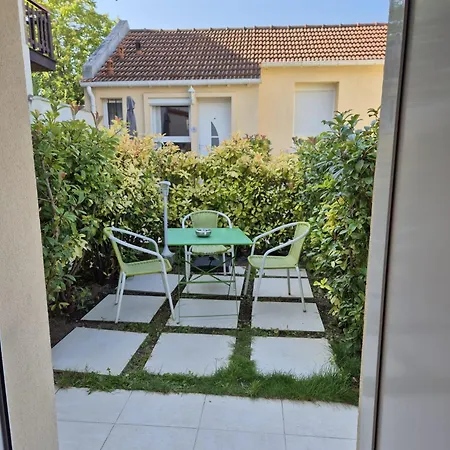 Maison Chaleureuse Jacuzzi, Climatisation Et Parking Payants Appartement *